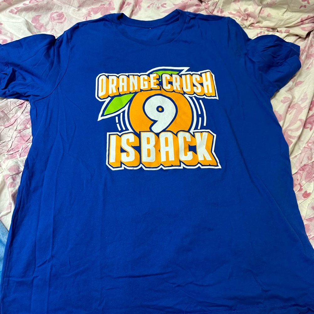 Orange #9 globe tshirt size xl